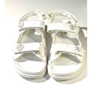 Chanel Womens Dad sandals White Quilted Leather straps Golden Logo Size 7.5